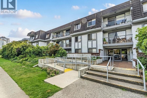 309 275 W 2nd Street, North Vancouver, BC V7M1C9 Photo 2