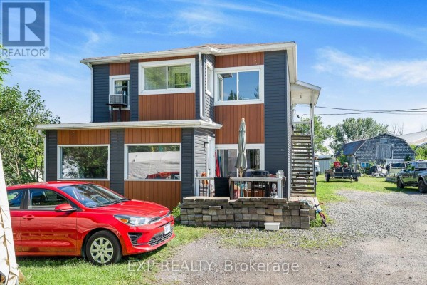 309-313 Front Road, Hawkesbury, ON K6A2T1 Photo 3