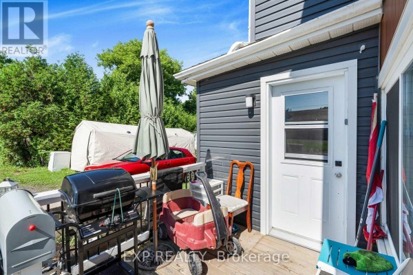 309-313 Front Road, Hawkesbury, ON K6A2T1 Photo 4