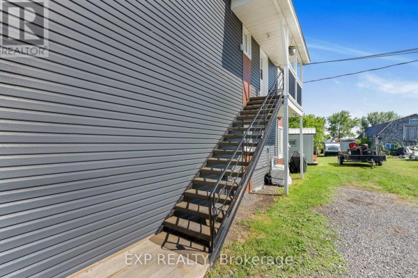 309-313 Front Road, Hawkesbury, ON K6A2T1 Photo 5