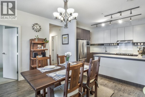 309 545 Foster Avenue, Coquitlam, BC V3J0B3 Photo 5