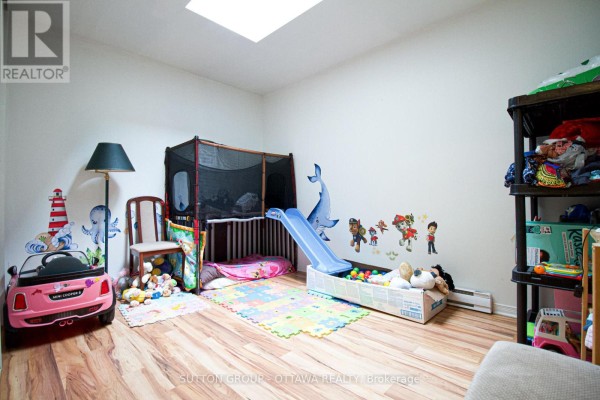 309 Cyr Avenue, Ottawa, ON, photo 3