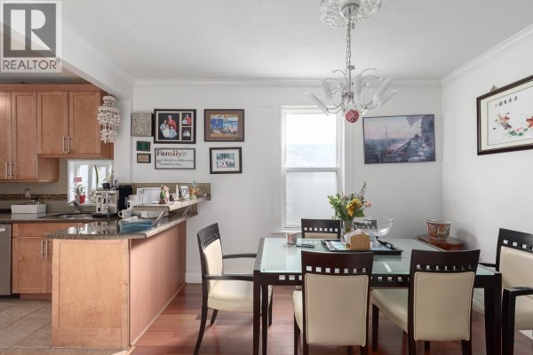 309 E Woodstock Avenue, Vancouver, BC V5W1N2 Photo 5