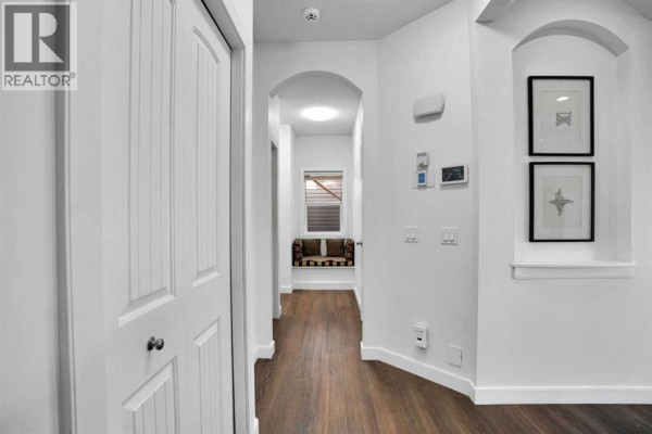 Office - 309 Everridge Drive Sw, Calgary, AB T2Y5E6 Photo 5