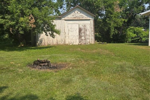 309 Maple Street, Enniskillen Rm No  3, SK S0C2B0 Photo 2