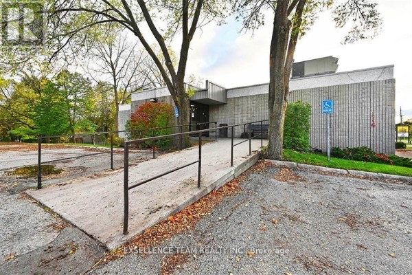 309 Unit 104 Park Street, Brockville, ON, photo 2