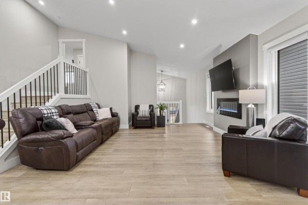 Family room - 309 Waterton Wy, Cold Lake, AB T9M0L4 Photo 4