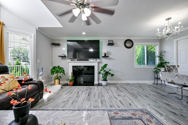 30921 Sandpiper Drive, Abbotsford, BC V2T5G6 Photo 3