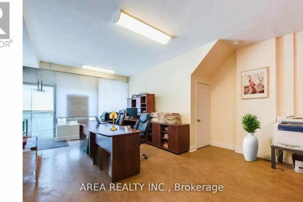 3094 Lake Shore Boulevard, Toronto, ON, photo 2