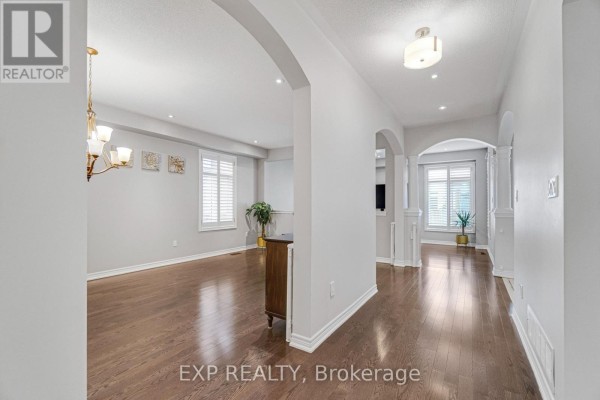 Dining room - 3095 Tacc Drive, Mississauga, ON L5M0A9 Photo 5