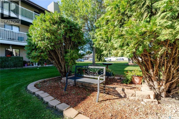 Bedroom - 309b 55 Wood Lily Drive, Moose Jaw, SK S6J1H1 Photo 5