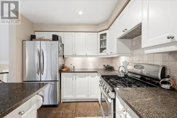 Primary Bedroom - 30c - 928 Queen Street W, Mississauga, ON L5H4K5 Photo 5
