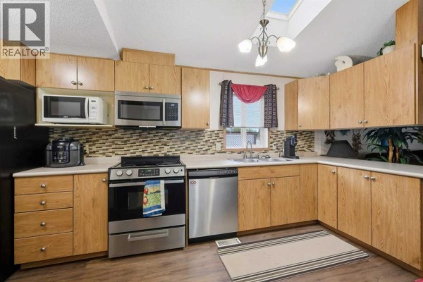 Bedroom - #31,  38138 Range Road 283, Rural Red Deer County, AB T4S2B4 Photo 3