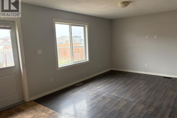 2pc Bathroom - 31, 6802 50 Avenue, Camrose, AB T4V5C7 Photo 4