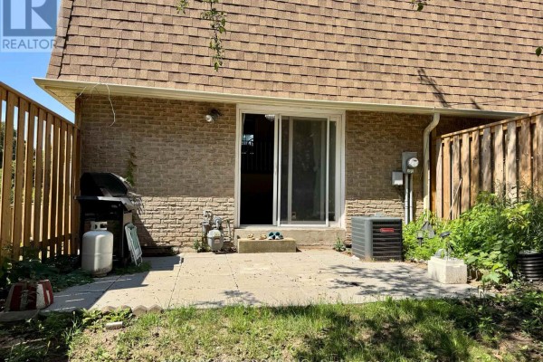31 - 121 L'amoreaux Drive, Toronto, ON, photo 3
