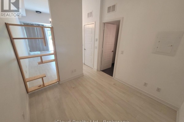 Bedroom - 31 - 247 Broward Way, Innisfil, ON L9S0M1 Photo 3