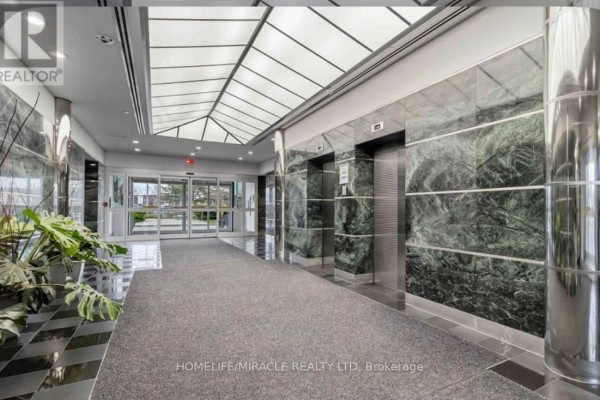 31 - 2800 Skymark Avenue, Mississauga, ON L4W5A6 Photo 4