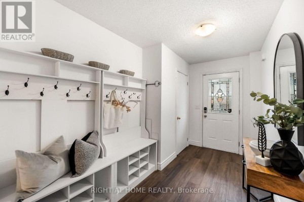 31 - 65 Sprucedale Way, Whitby, ON L1N9T9 Photo 3
