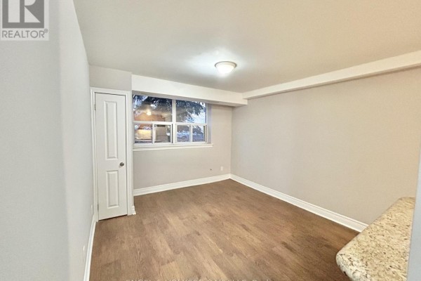 31 - 90 Twenty Fifth Street, Toronto, ON M8V3P9 Photo 2