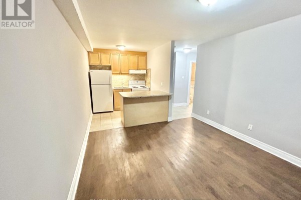 31 - 90 Twenty Fifth Street, Toronto, ON M8V3P9 Photo 3