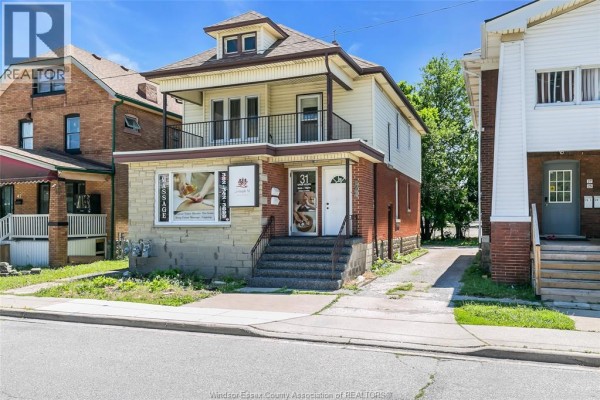 31-33 Giles East, Windsor, ON N9A4B6 Photo 2