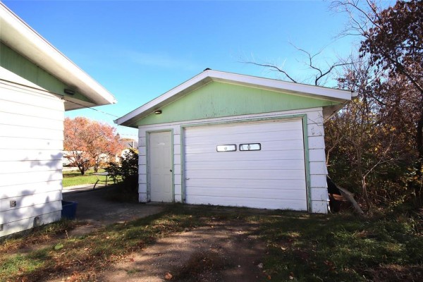 Living room - 31 3rd Street, Roland, MB R0G1T0 Photo 3