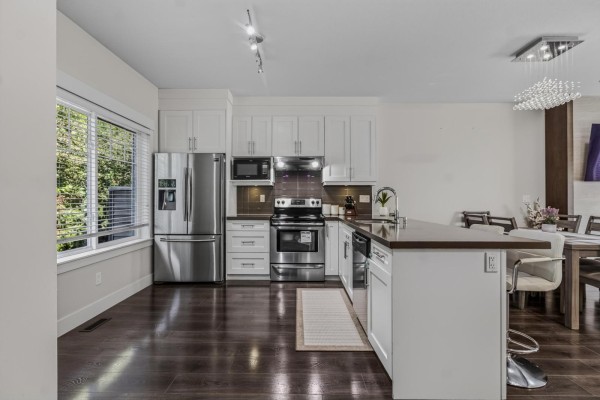 31 6971 122 Street, Surrey, BC V3W1B6 Photo 3
