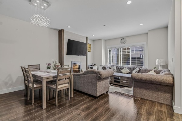 31 6971 122 Street, Surrey, BC V3W1B6 Photo 5