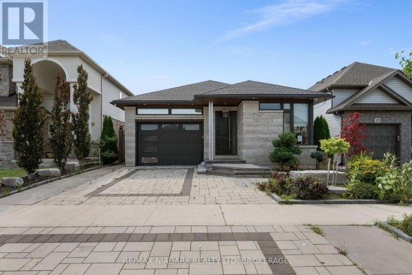 31 Berkshire Drive, St  Catharines, ON L2M0C2 Photo 4