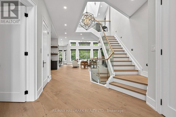 Family room - 31 Bradgate Road, Toronto, ON M3B1J6 Photo 4