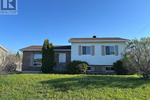 31 Brooks Street, Manitouwadge