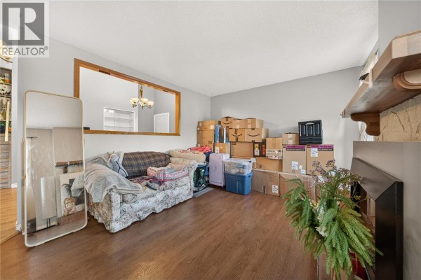 Full bathroom - 31 Cariboo Drive, Elkford, BC V0B1H0 Photo 5