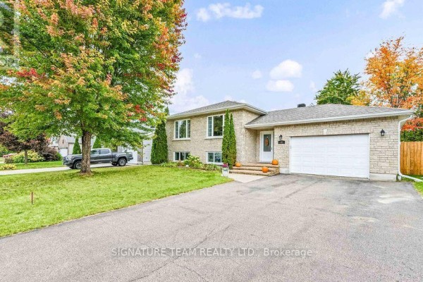 31 Cockcroft Crescent, Deep River
