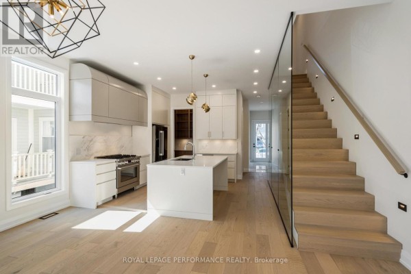 Kitchen - 31 Commanda Way, Ottawa, ON K1M1G1 Photo 4