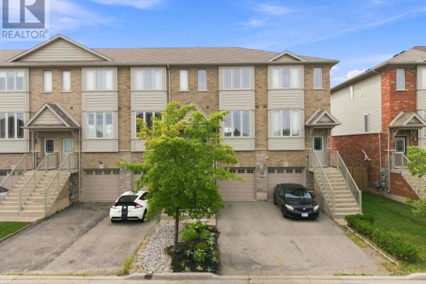 31 Edenrock Drive, Hamilton, ON, photo 2