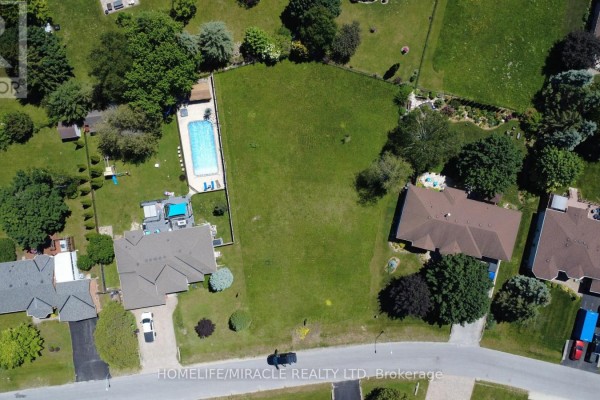 31 Fairway Crescent, Wasaga Beach, ON L9Z1B9 Photo 5