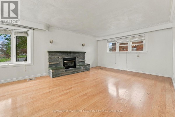 Bedroom - 31 First Avenue, Quinte West, ON K8V4C2 Photo 5