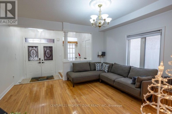31 Game Creek Crescent, Brampton, ON, photo 3