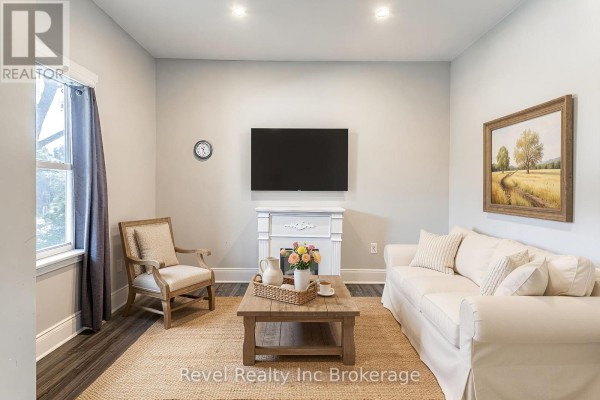 Recreational, Games room - 31 Givins Street, Woodstock, ON N4S5Y6 Photo 3