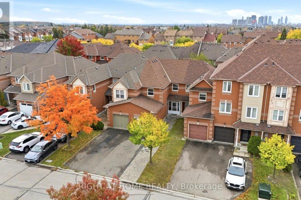 31 Islay Crescent, Vaughan, ON L6A2C1 Photo 4