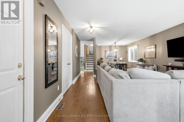 Family room - 31 Karsh Crescent, Hamilton, ON L0R2H5 Photo 3