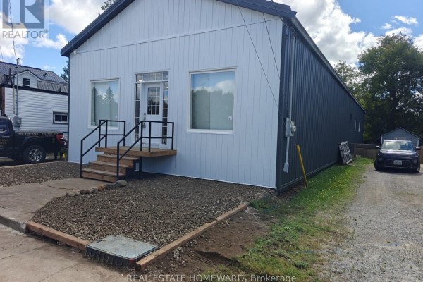 31 Marie Street, South River, ON P0A1X0 Photo 3