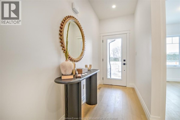 3pc Ensuite bath - 31 Mulberry Court, Amherstburg, ON N9V1N3 Photo 2