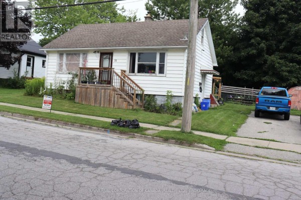 Kitchen - 31 Myrtle Street, Aylmer, ON N5H2H1 Photo 4
