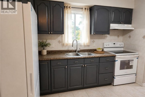 31 Old Carriage Drive, Kitchener, ON, photo 2