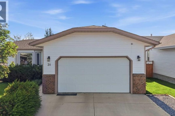 4pc Bathroom - 31 Palmer Close, Sylvan Lake, AB T4S1K3 Photo 2
