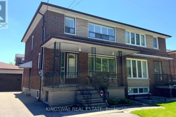 Dining room - 31 Quinan Drive, Toronto, ON M6L1E8 Photo 3