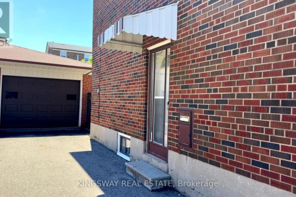 Bedroom 2 - 31 Quinan Drive, Toronto, ON M6L1E8 Photo 4