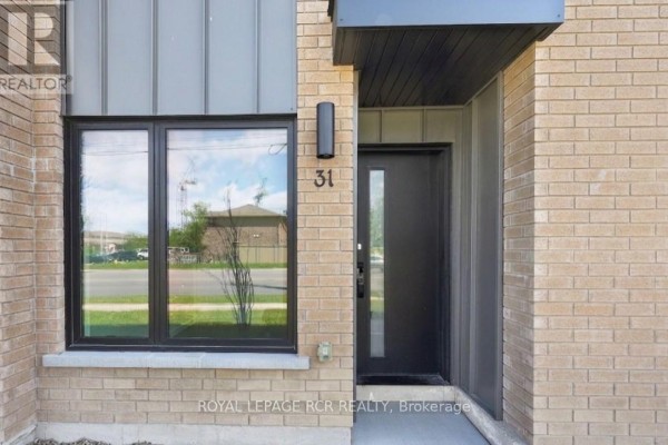 31 Rainwater Lane, Barrie, ON, photo 3
