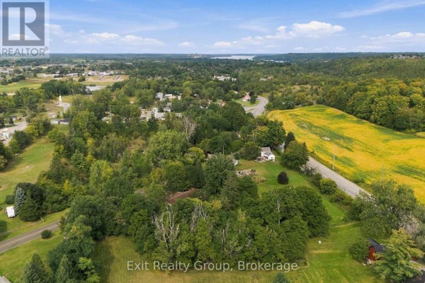 31 Ridge Road, Prince Edward County, ON K0K2T0 Photo 2
